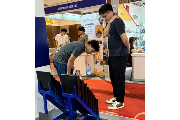 Worldbex 2025 He-Max Industrial staff
