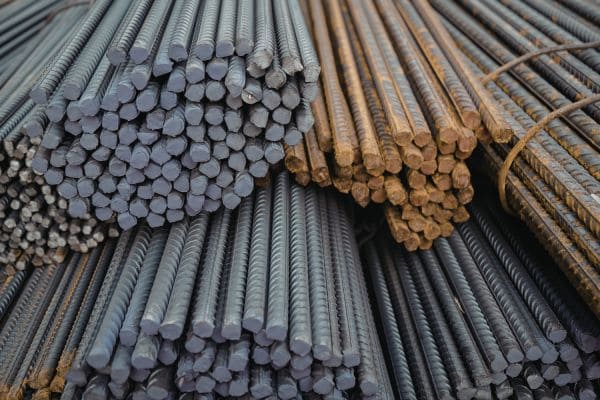 Stacked steel reinforcement bars for concrete construction