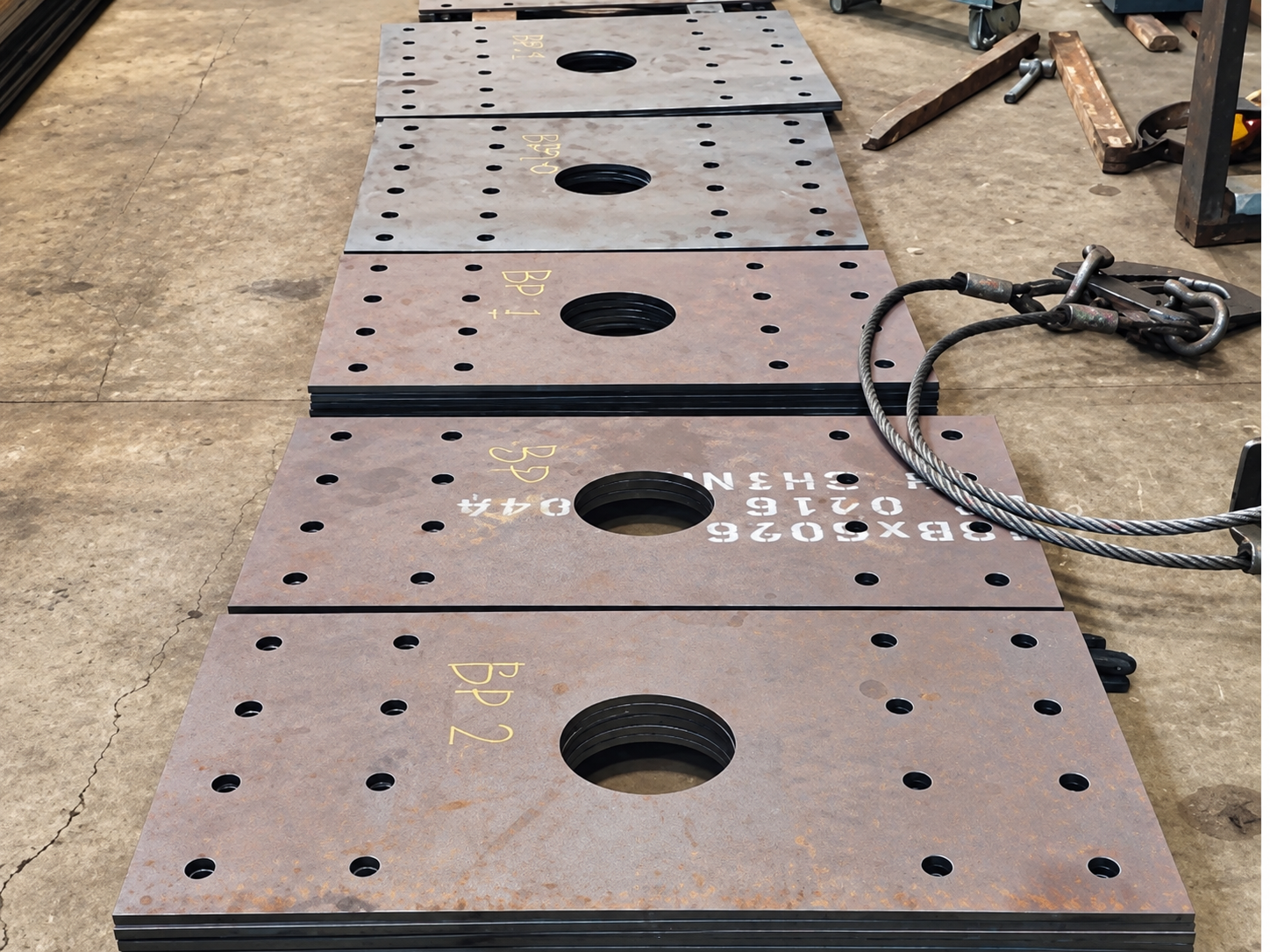 Custom-cut steel plates for industrial applications